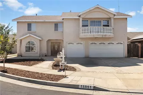 15951 Willett Ln, Huntington Beach, CA 92647