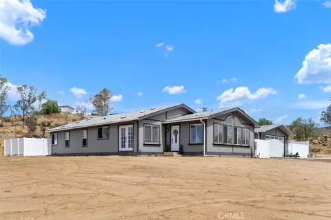 41981 Avenida Abril, Hemet, CA 92544