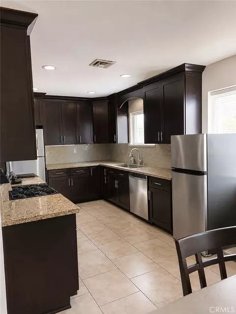 5645 Crest Ave, Riverside, CA 92503 photo 3