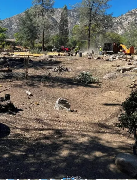 1 Elm St, Kernville, CA 93238