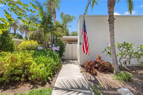 2053 Via Mariposa E #D, Laguna Woods, CA 92637