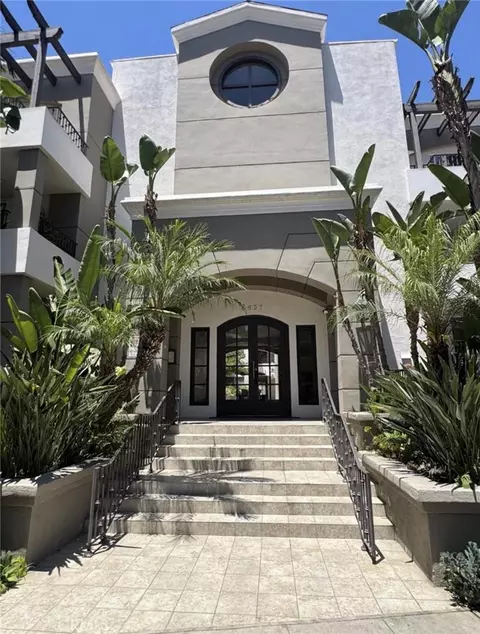 4637 Willis Ave #306, Sherman Oaks, CA 91403