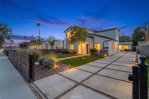 4928 8th Ave, Los Angeles, CA 90043