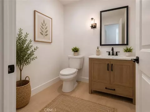 Bath - 16623 Lake Ave, Paramount, CA 90723 photo 3 of 3