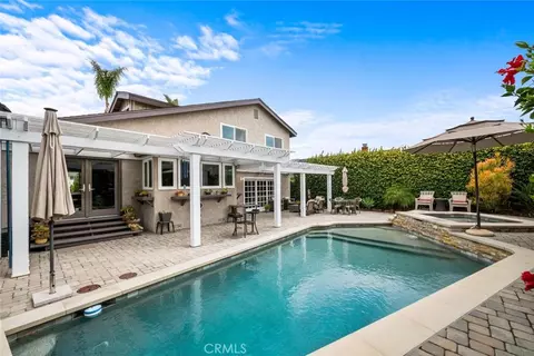 3670 Bluebell St, Seal Beach, CA 90740