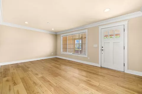 Living - 5269 E Daggett St, Long Beach, CA 90815 photo 1 of 8