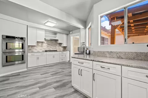 Kitchen - 5269 E Daggett St, Long Beach, CA 90815 photo 4 of 5