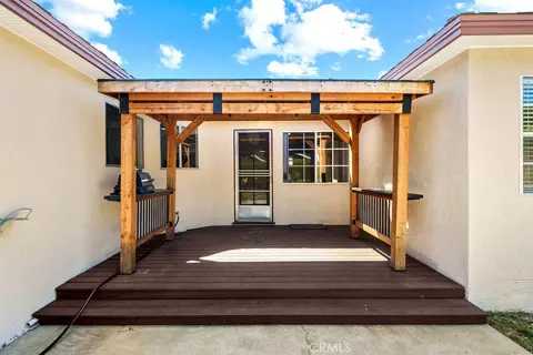 Exterior - 5269 E Daggett St, Long Beach, CA 90815 photo 10 of 11