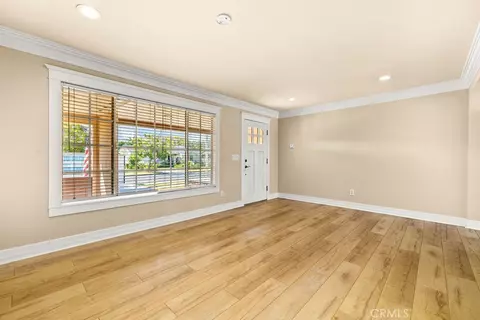 Living - 5269 E Daggett St, Long Beach, CA 90815 photo 3 of 8
