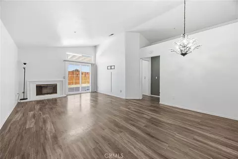 Living - 15516 Carrera, Fontana, CA 92337 photo 2 of 8