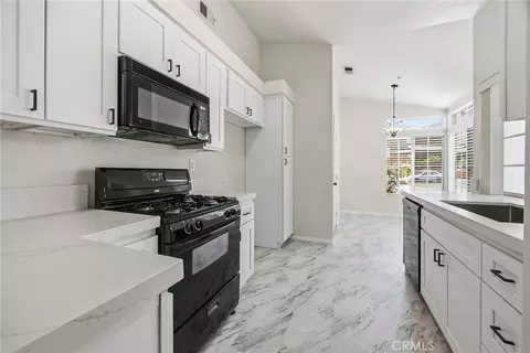 Kitchen - 15516 Carrera, Fontana, CA 92337 photo 1 of 4