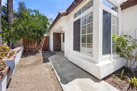 Exterior - 15516 Carrera, Fontana, CA 92337 photo 3 of 7