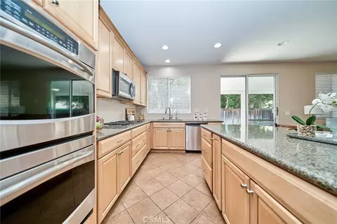 Kitchen - 11695 Annapolis, Rancho Cucamonga, CA 91730 photo 4 of 8