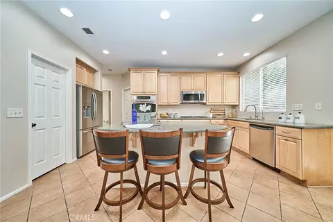Kitchen - 11695 Annapolis, Rancho Cucamonga, CA 91730 photo 1 of 8