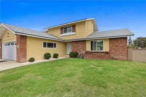 10712 Pamela St, Cypress, CA 90630