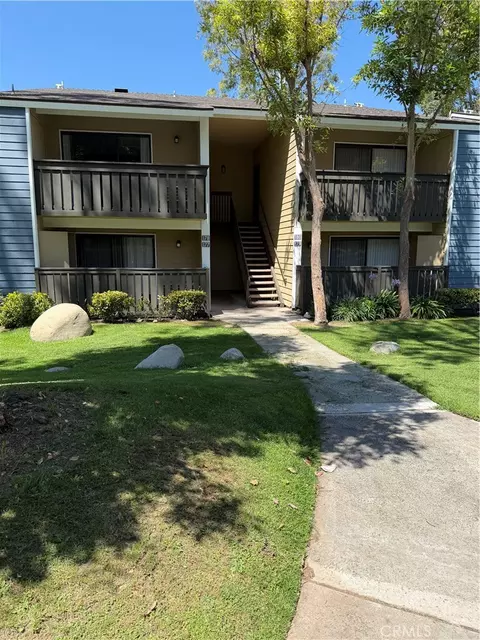 3535 Banbury Dr #178, Riverside, CA 92505