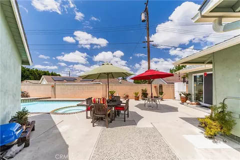 Exterior - 760 N Pine St, Orange, CA 92867 photo 4 of 7