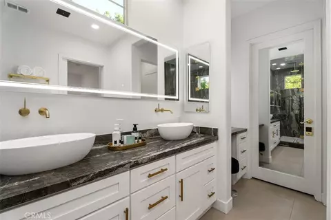 Bath - 101 Score, Irvine, CA 92618 photo 2 of 4