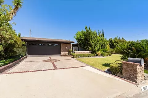 5522 Lockhaven Dr, Buena Park, CA 90621