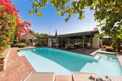 5522 Lockhaven Dr, Buena Park, CA 90621