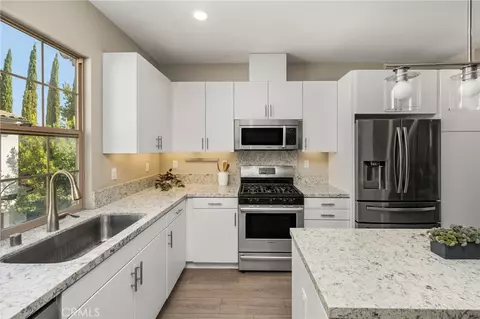 Kitchen - 111 Tallowood, Irvine, CA 92620 photo 4 of 4