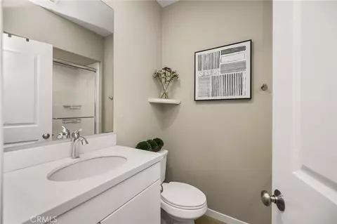 Bath - 111 Tallowood, Irvine, CA 92620 photo 1 of 7