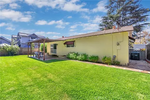 Exterior - 2415 E Oakmont, Orange, CA 92867 photo 6 of 10