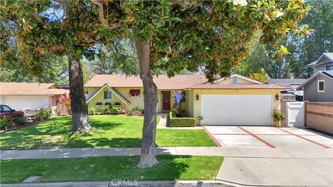 2415 E Oakmont, Orange, CA 92867