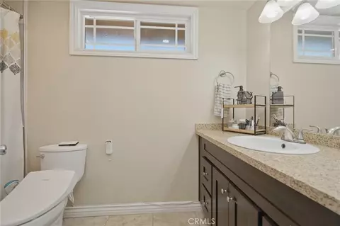 Bath - 1517 Moonbeam Pl, Fullerton, CA 92833 photo 3 of 6
