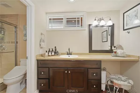 Bath - 1517 Moonbeam Pl, Fullerton, CA 92833 photo 6 of 6