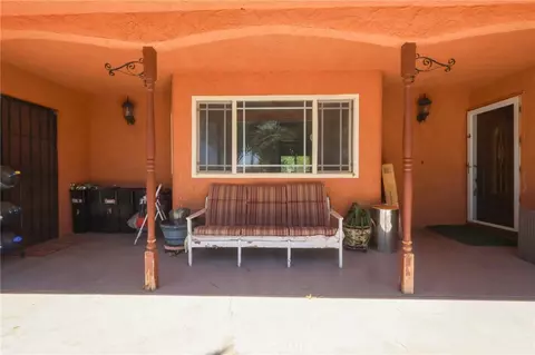 Exterior - 31582 Clay River Rd, Barstow, CA 92311 photo 2 of 9