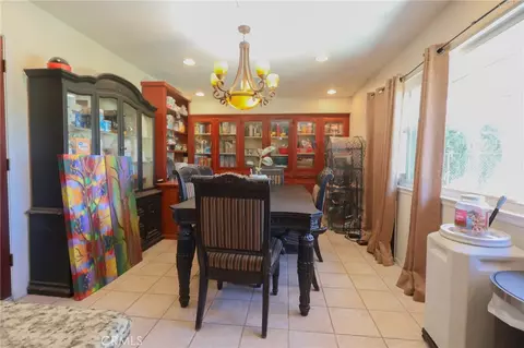 Dining - 31582 Clay River Rd, Barstow, CA 92311 photo 1 of 1