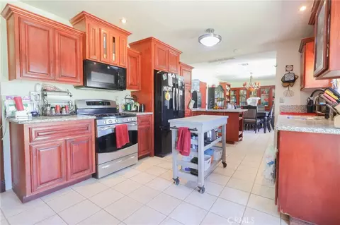 Kitchen - 31582 Clay River Rd, Barstow, CA 92311 photo 1 of 1