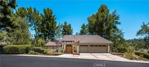 1281 Country Hls, North Tustin, CA 92705