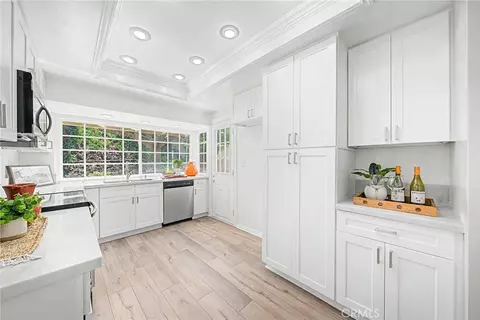Kitchen - 322 Dover, Brea, CA 92821 photo 2 of 2