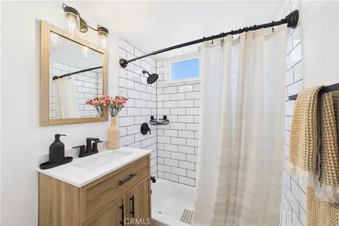 Bath - 5501 Orange Ave, Cypress, CA 90630 photo 3 of 4