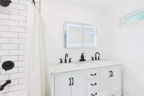 Bath - 5501 Orange Ave, Cypress, CA 90630 photo 1 of 4
