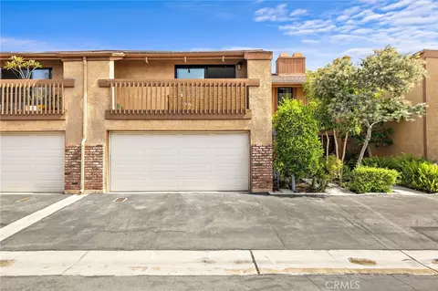 2286 Pacific #D, Costa Mesa, CA 92627
