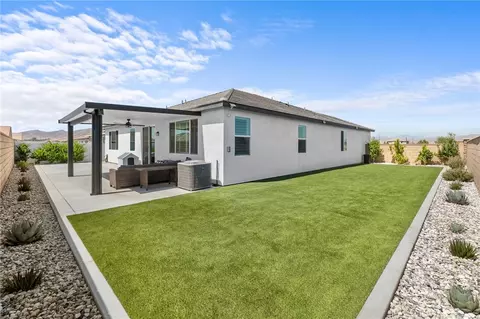 Exterior - 2431 Diamond Edge, Perris, CA 92570 photo 4 of 5