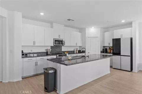 Kitchen - 2431 Diamond Edge, Perris, CA 92570 photo 1 of 3