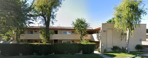 100 E Ash, Fullerton, CA 92832