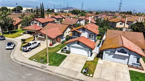View/Area - 2613 Eel River Pl, Ontario, CA 91761 photo 2 of 14