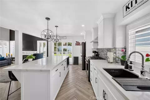 Kitchen - 2613 Eel River Pl, Ontario, CA 91761 photo 4 of 8