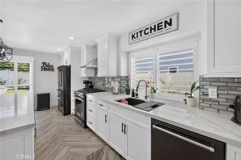Kitchen - 2613 Eel River Pl, Ontario, CA 91761 photo 2 of 8