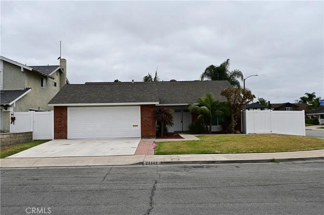 20942 Balgair Cir, Huntington Beach, CA 92646