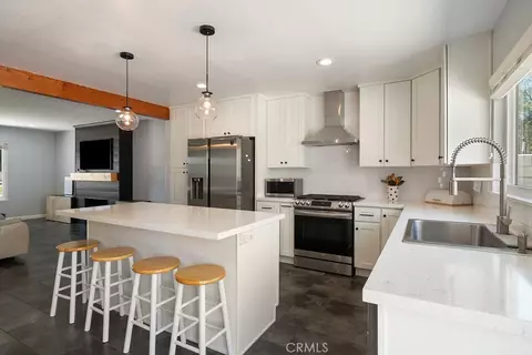 Kitchen - 10488 Balsa St, Rancho Cucamonga, CA 91730 photo 4 of 7