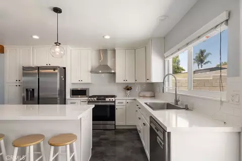 Kitchen - 10488 Balsa St, Rancho Cucamonga, CA 91730 photo 2 of 7