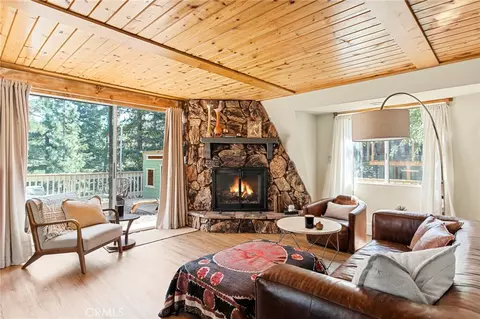 Living - 43544 Ridge Crest Dr, Big Bear Lake, CA 92315 photo 1 of 5