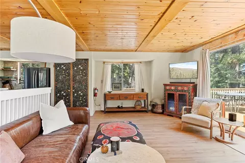 Living - 43544 Ridge Crest Dr, Big Bear Lake, CA 92315 photo 5 of 5