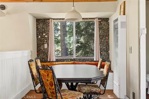 Dining - 43544 Ridge Crest Dr, Big Bear Lake, CA 92315 photo 2 of 2